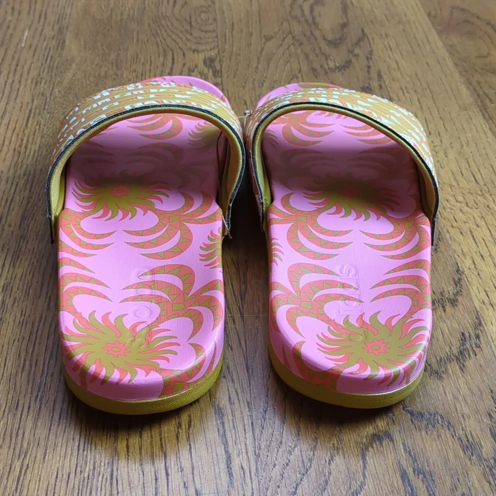 NIB FARM Rio Logo Slide Sandals Adidas Collab Womens Size 6 Pink Abstract Floral